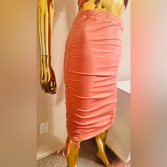 Pink 2 Piece Adjustable Ruched Midi Skirt Set, Crop Top, Preloved, Size Large - Picture 13 of 16